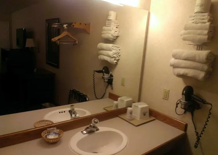 Antelope Canyon Motel 2*